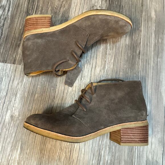 Clarks Phenia Carnaby Boot Womens Size 7.5 Ankle Bootie Lace Up Block Heel - Picture 5 of 8